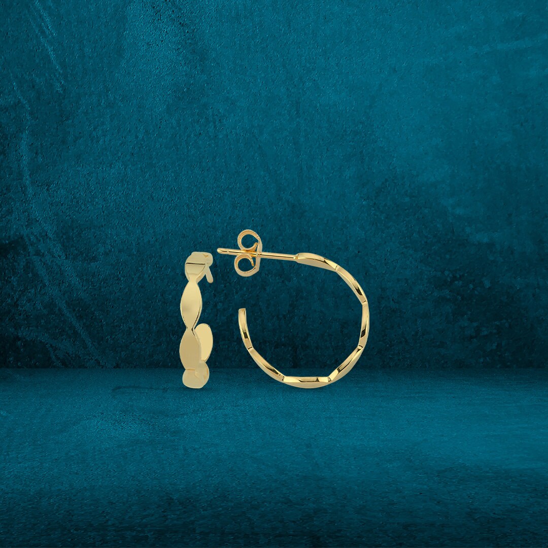 14K Gold Minimal Shallot Stud Earrings Hems Jewellery 