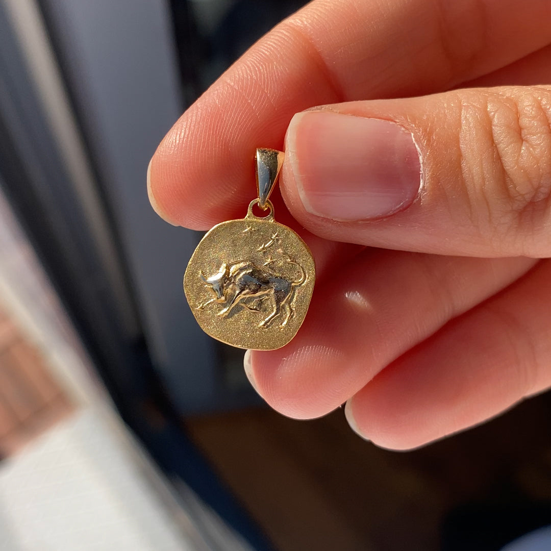 14K Gold Taurus Zodiac Pendant Necklace Hems Jewellery 