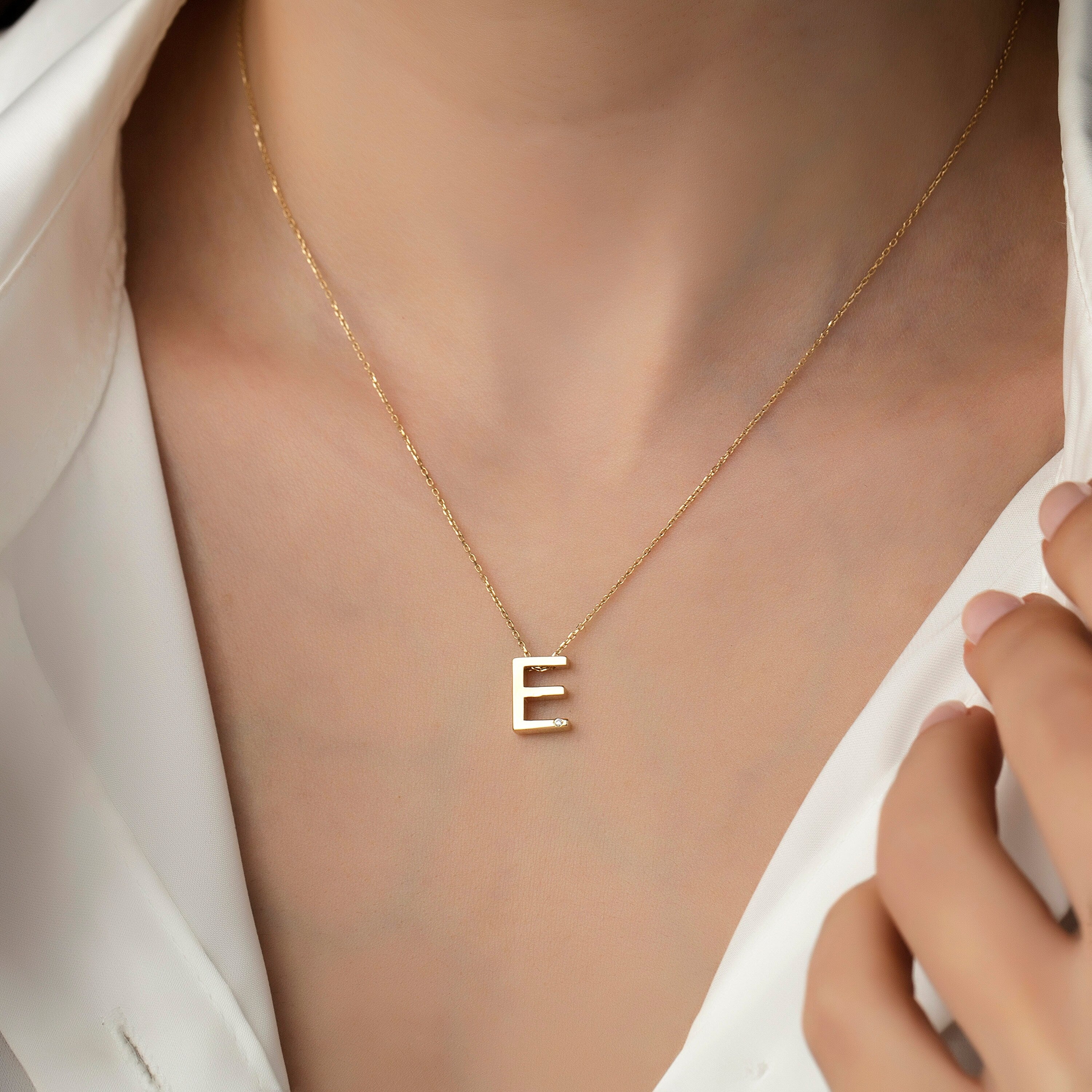 14k Gold Minimal E Initial Necklace